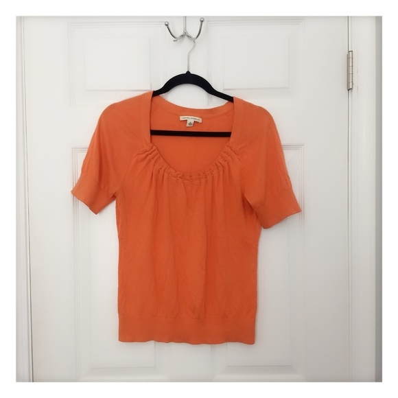 Banana Republic Sweaters - Banana Republic M Short Sleeve Sweater